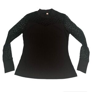 ⭐️3/$15⭐️ Rosewe NWOT Black Cheetah Mesh Overlap Shirt